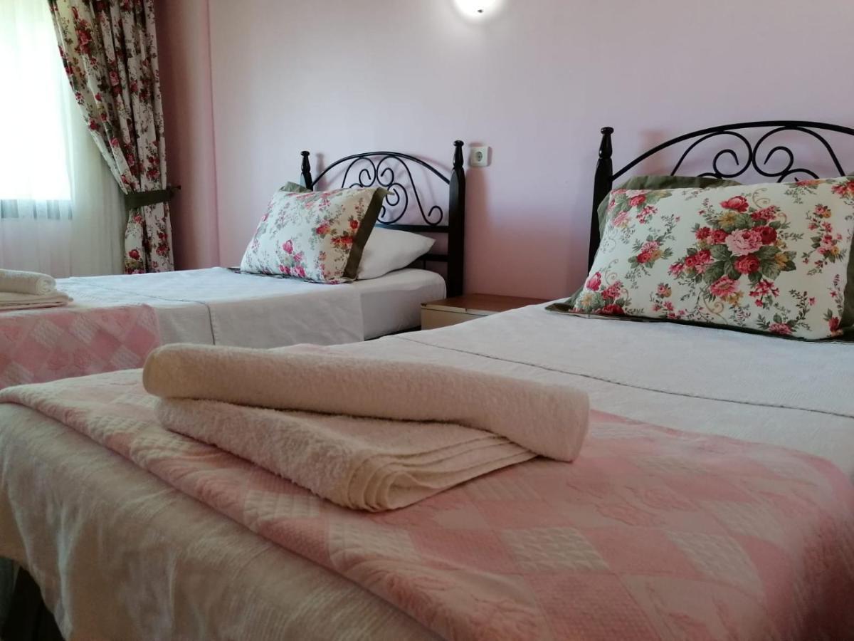 Maviev Otel เซสเม ภายนอก รูปภาพ