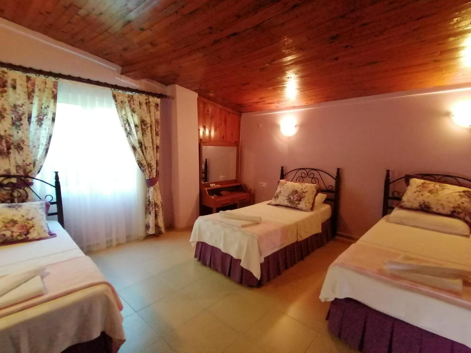 Maviev Otel เซสเม ห้อง รูปภาพ