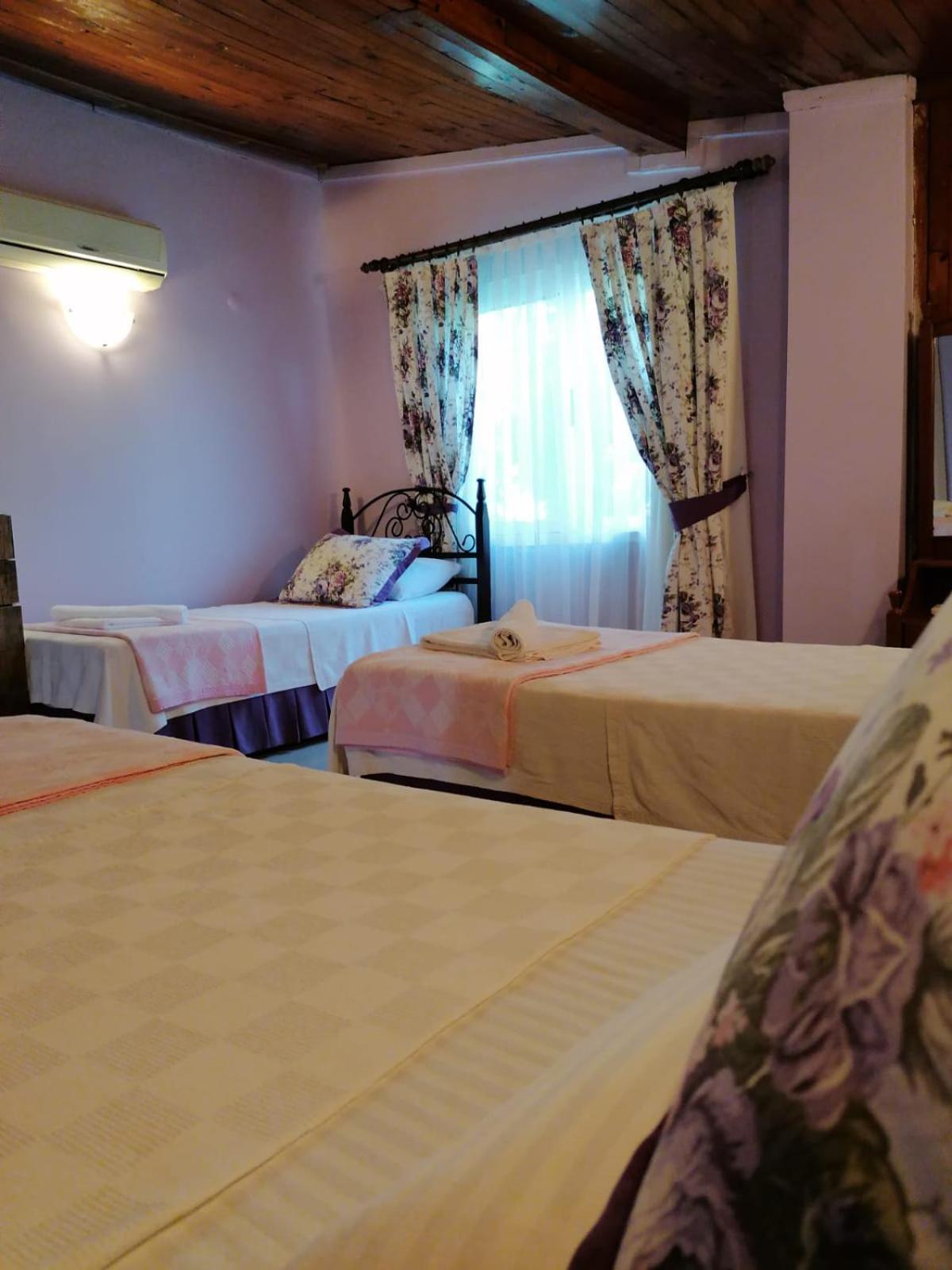 Maviev Otel เซสเม ห้อง รูปภาพ