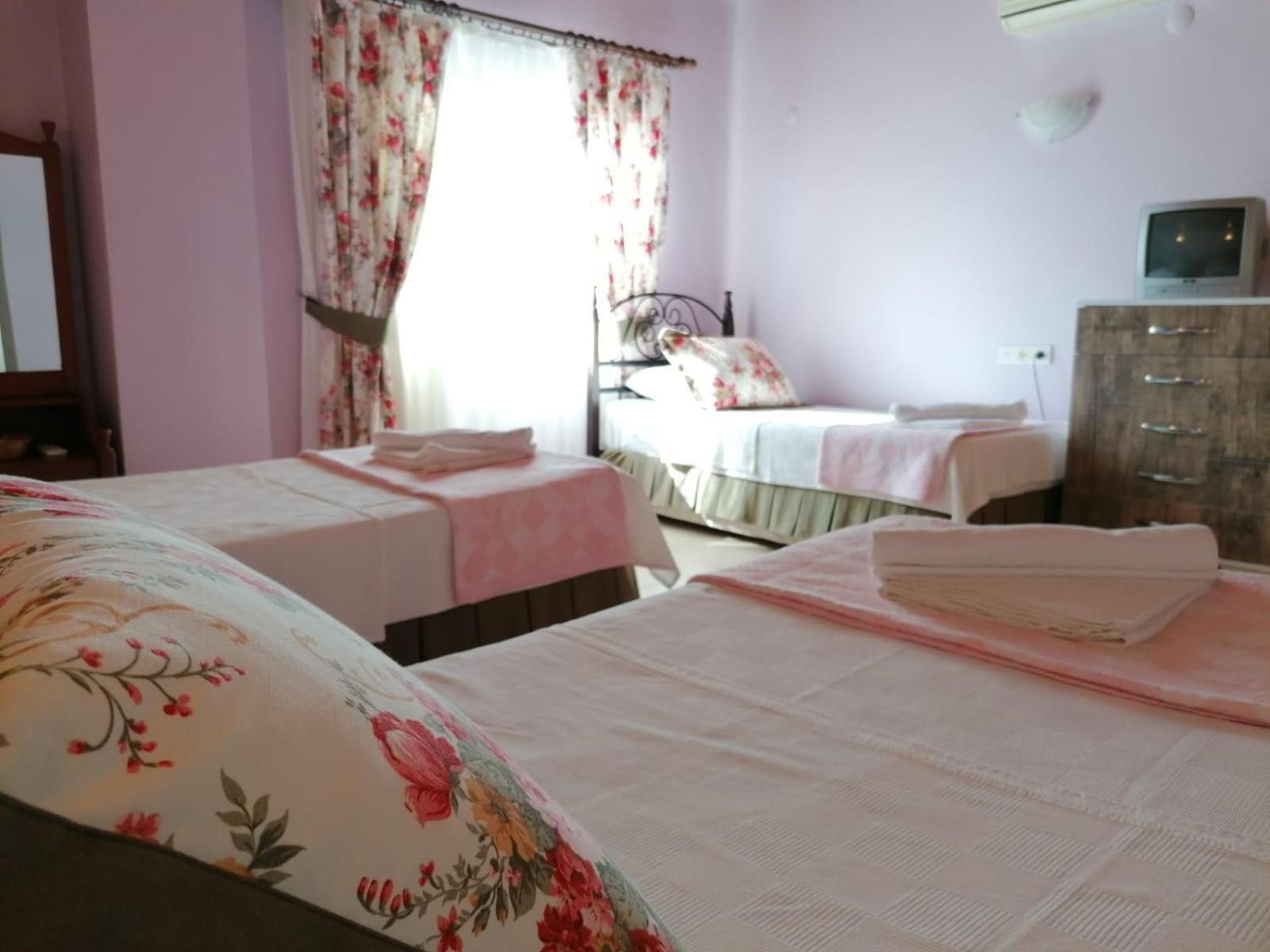 Maviev Otel เซสเม ห้อง รูปภาพ
